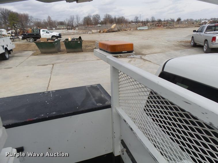 image for item AV9865 2012 Dodge Ram 5500 HD bucket truck