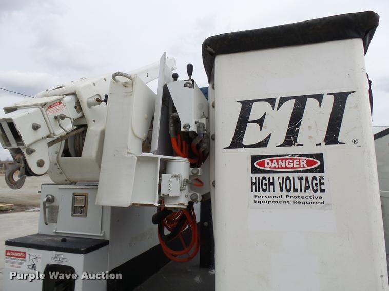 image for item AV9865 2012 Dodge Ram 5500 HD bucket truck