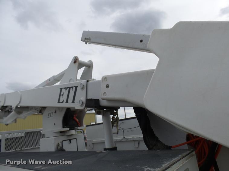 image for item AV9865 2012 Dodge Ram 5500 HD bucket truck