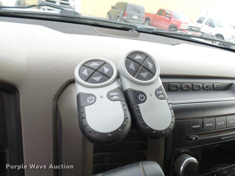 image for item AV9865 2012 Dodge Ram 5500 HD bucket truck