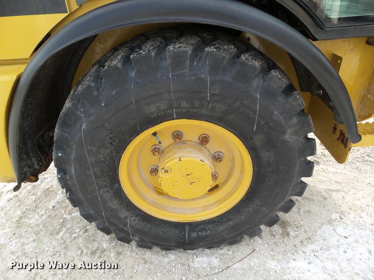 image for item BZ9977 2011 Caterpillar 906H wheel loader