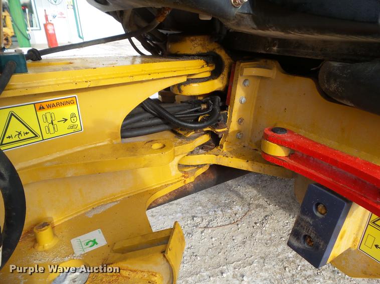 image for item BZ9977 2011 Caterpillar 906H wheel loader