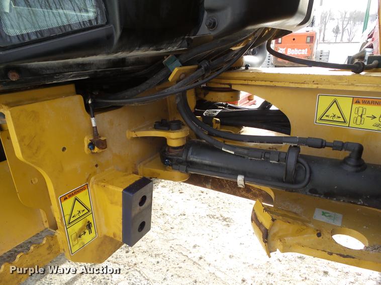 image for item BZ9977 2011 Caterpillar 906H wheel loader