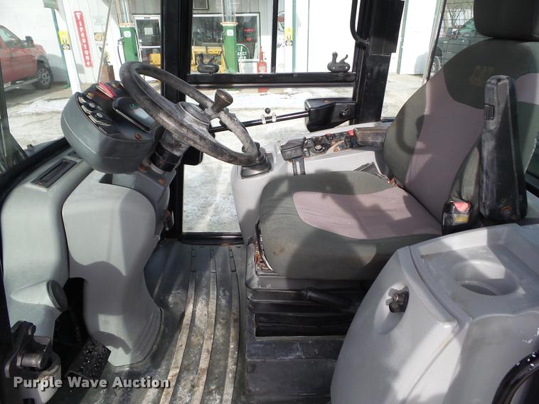 image for item BZ9977 2011 Caterpillar 906H wheel loader
