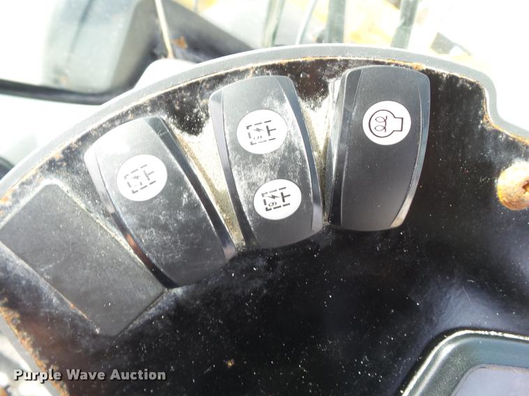 image for item BZ9977 2011 Caterpillar 906H wheel loader