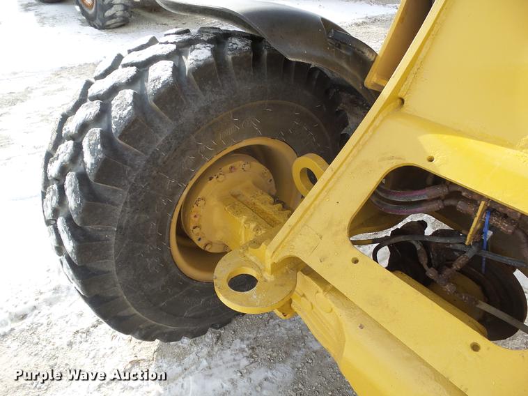 image for item BZ9977 2011 Caterpillar 906H wheel loader