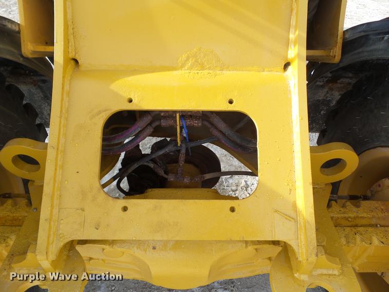 image for item BZ9977 2011 Caterpillar 906H wheel loader