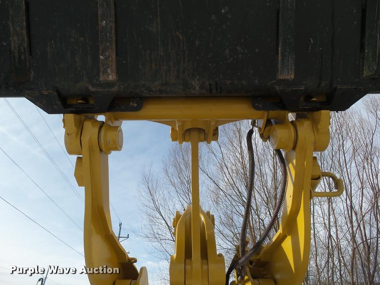 image for item BZ9977 2011 Caterpillar 906H wheel loader