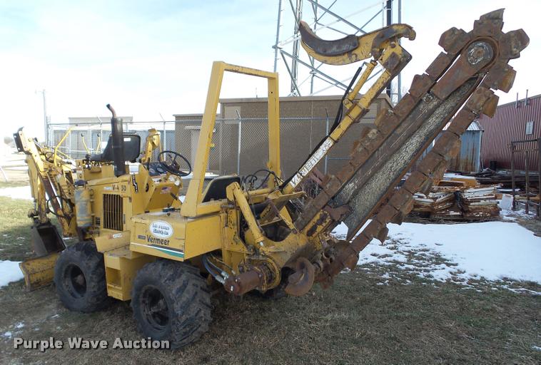 image for item BZ9982 1992 Vermeer V4750 trencher
