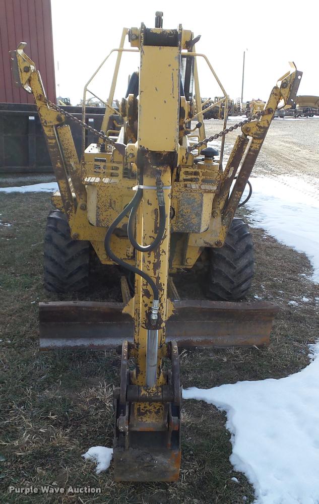 image for item BZ9982 1992 Vermeer V4750 trencher