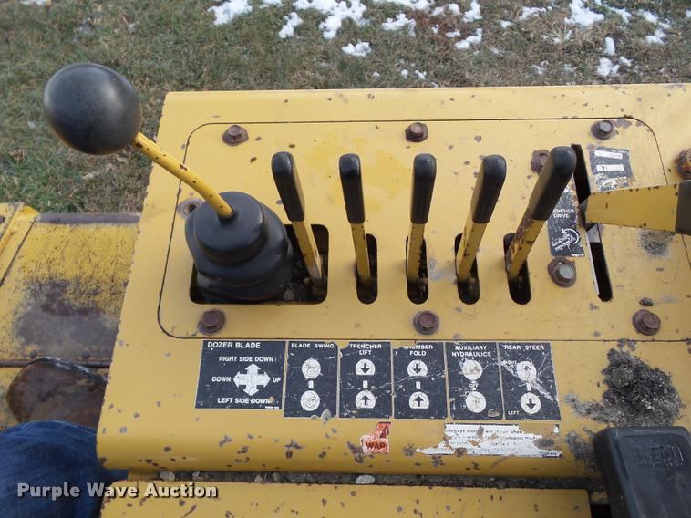 image for item BZ9982 1992 Vermeer V4750 trencher
