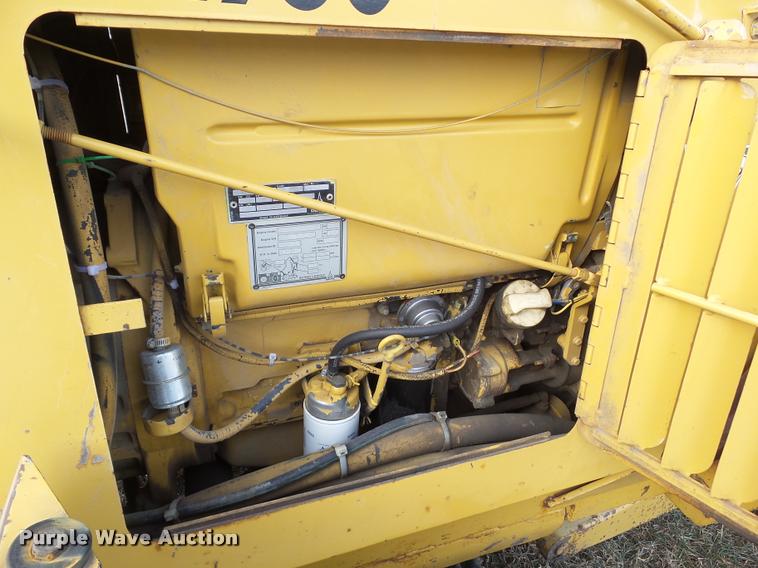 image for item BZ9982 1992 Vermeer V4750 trencher