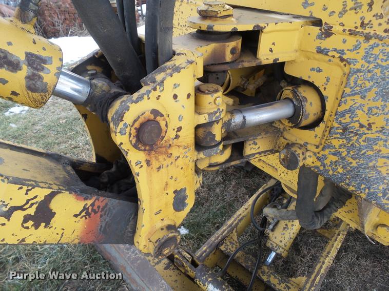 image for item BZ9982 1992 Vermeer V4750 trencher