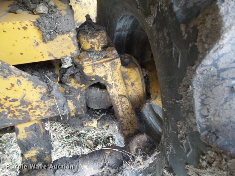 image for item BZ9982 1992 Vermeer V4750 trencher