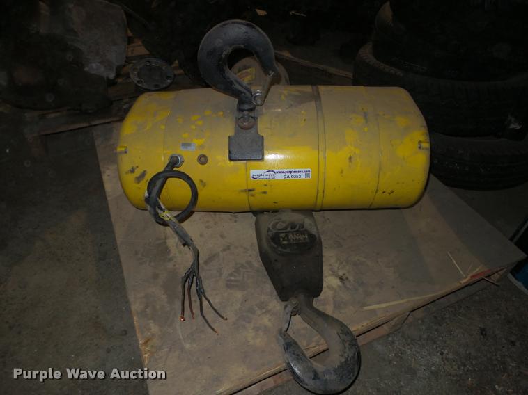 image for item CA9353 Heartland Products Budgit overhead hoist