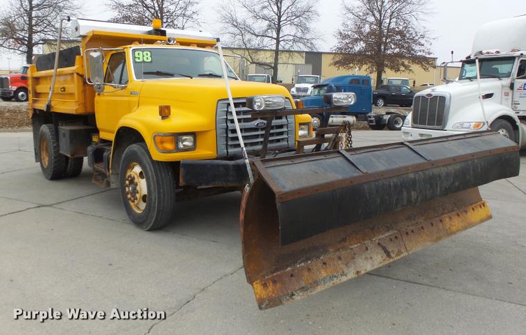 image for item DA3252 1998 Ford F800 Super Duty dump truck