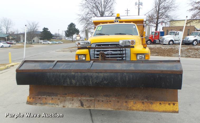 image for item DA3252 1998 Ford F800 Super Duty dump truck