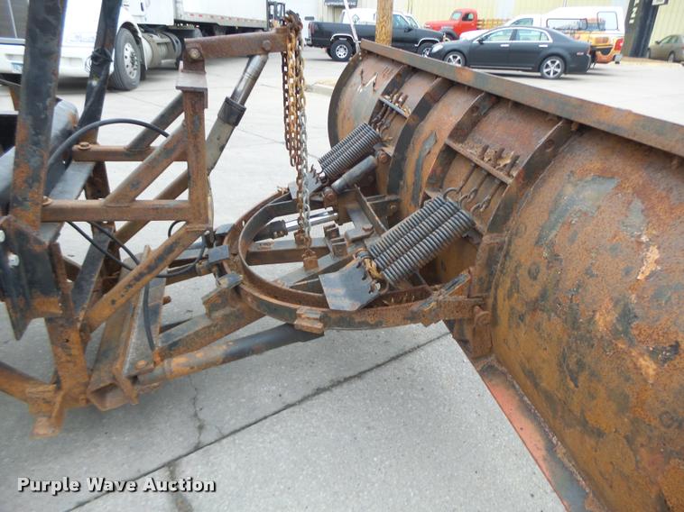 image for item DA3252 1998 Ford F800 Super Duty dump truck