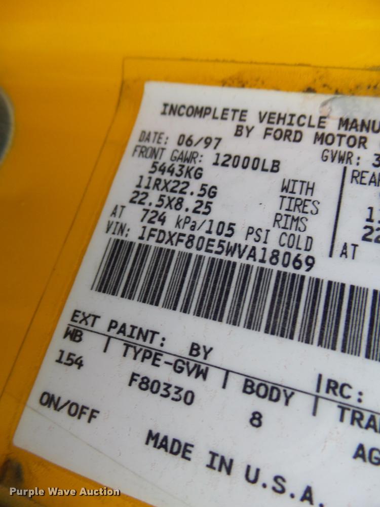 image for item DA3252 1998 Ford F800 Super Duty dump truck