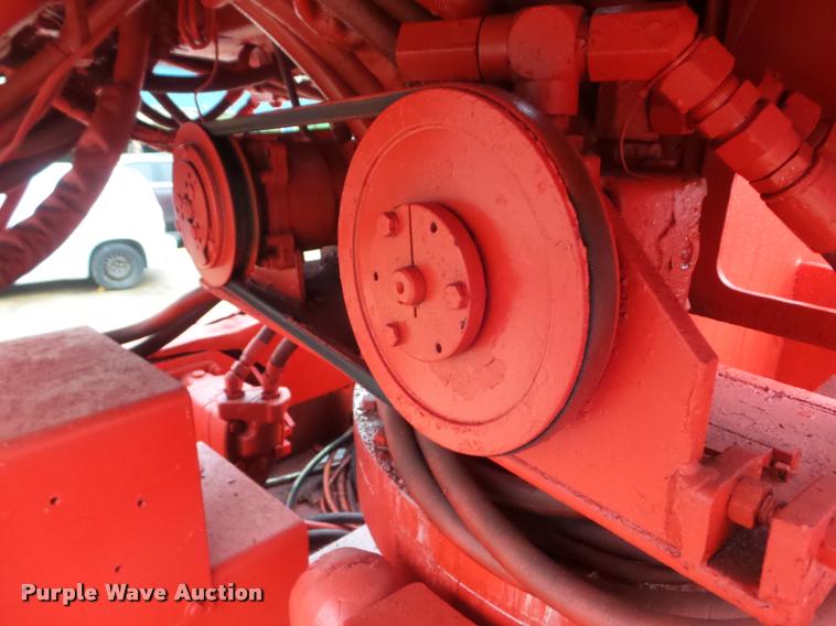 image for item DA5107 1990 Morbark waste grinder