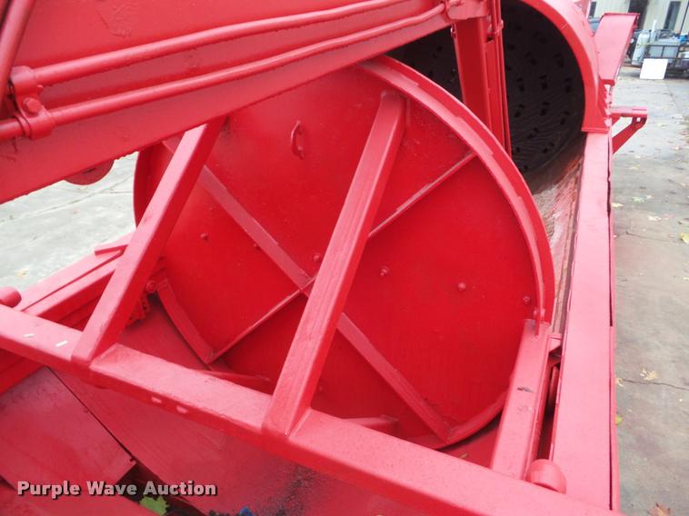 image for item DA5107 1990 Morbark waste grinder