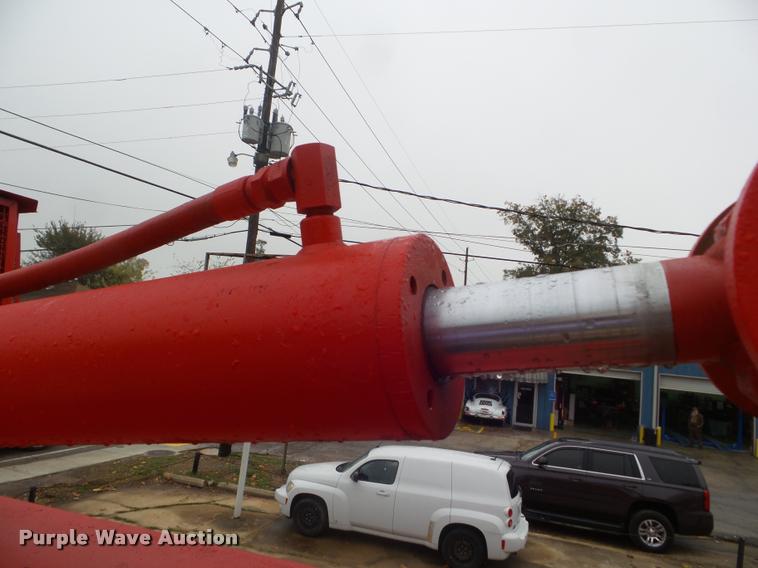 image for item DA5107 1990 Morbark waste grinder