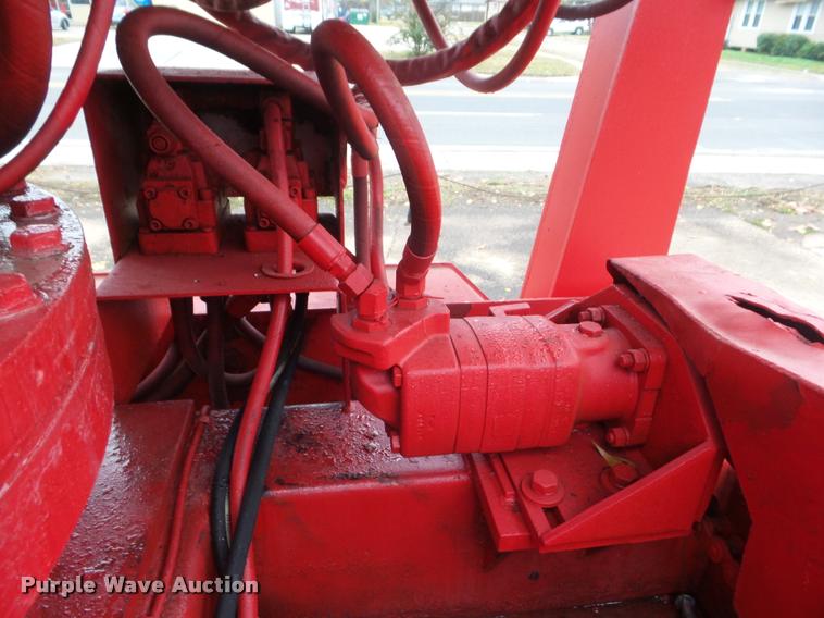 image for item DA5107 1990 Morbark waste grinder