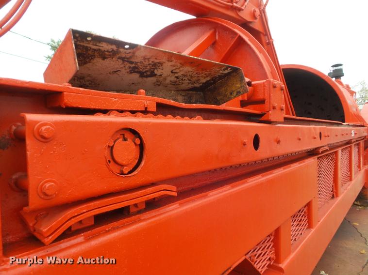 image for item DA5107 1990 Morbark waste grinder