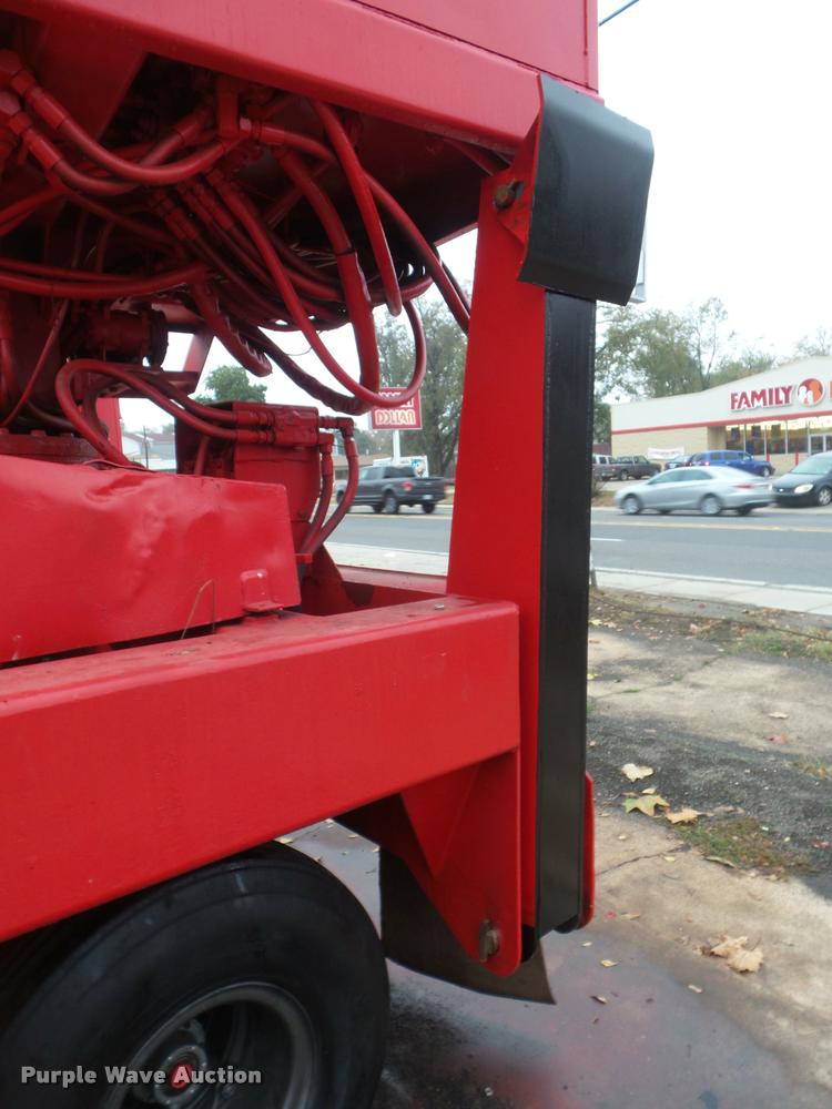 image for item DA5107 1990 Morbark waste grinder