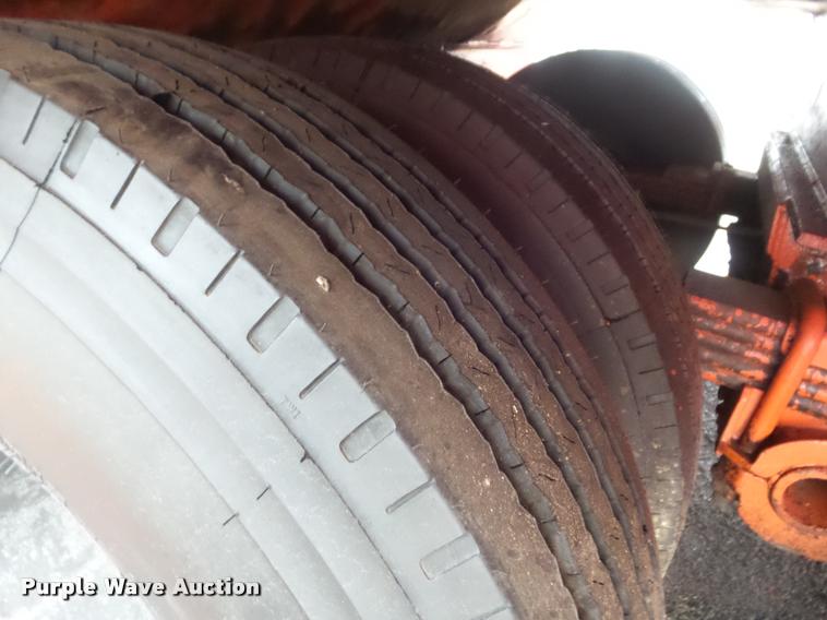 image for item DA5107 1990 Morbark waste grinder