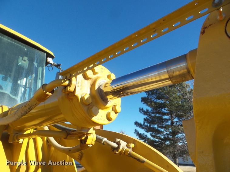 image for item DA5238 2007 Caterpillar 962H wheel loader