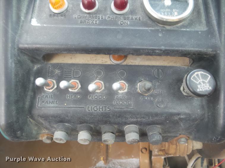 image for item DA5247 1981 Caterpillar 988B wheel loader