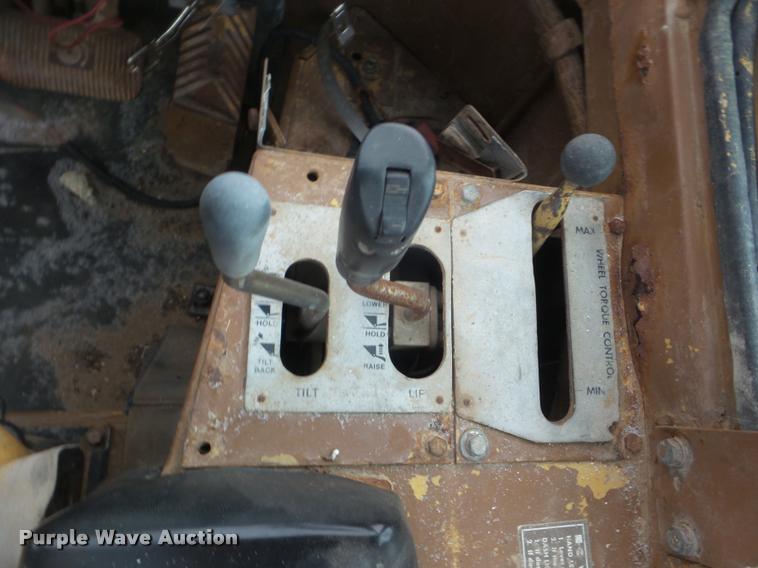 image for item DA5247 1981 Caterpillar 988B wheel loader