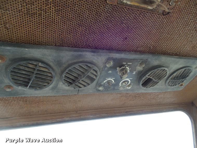 image for item DA5247 1981 Caterpillar 988B wheel loader