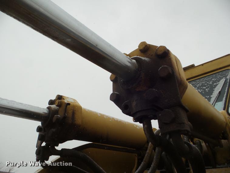 image for item DA5247 1981 Caterpillar 988B wheel loader