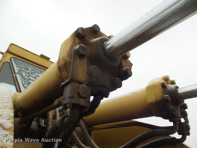 image for item DA5247 1981 Caterpillar 988B wheel loader