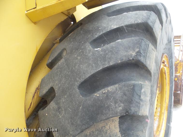 image for item DA5247 1981 Caterpillar 988B wheel loader
