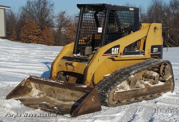 image for item DA5825 2004 Caterpillar 277 skid steer