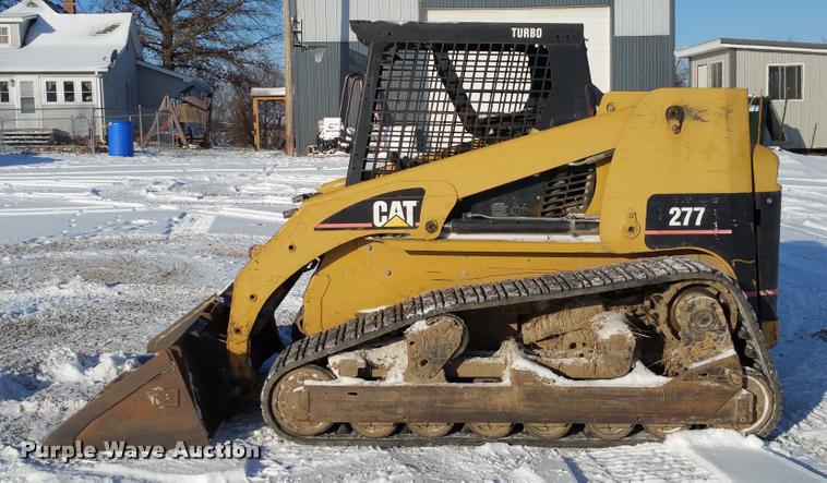 image for item DA5825 2004 Caterpillar 277 skid steer
