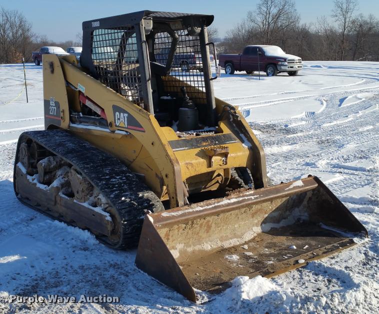 image for item DA5825 2004 Caterpillar 277 skid steer