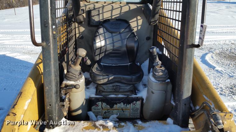 image for item DA5825 2004 Caterpillar 277 skid steer
