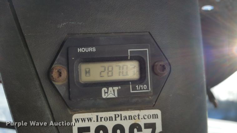 image for item DA5825 2004 Caterpillar 277 skid steer