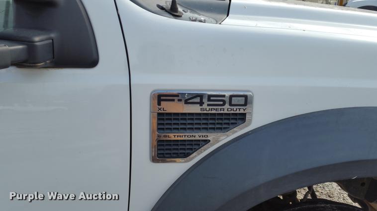 image for item DA5829 2008 Ford F450 Super Duty Crew Cab flatbed truck