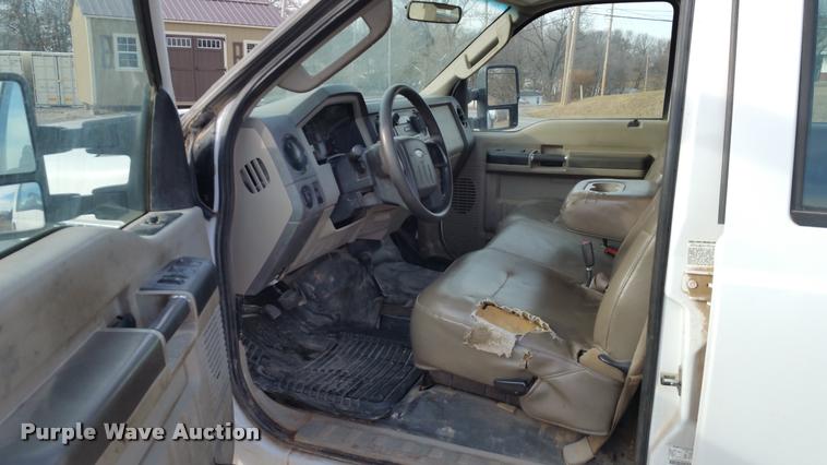 image for item DA5829 2008 Ford F450 Super Duty Crew Cab flatbed truck