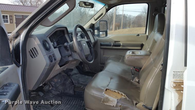 image for item DA5829 2008 Ford F450 Super Duty Crew Cab flatbed truck