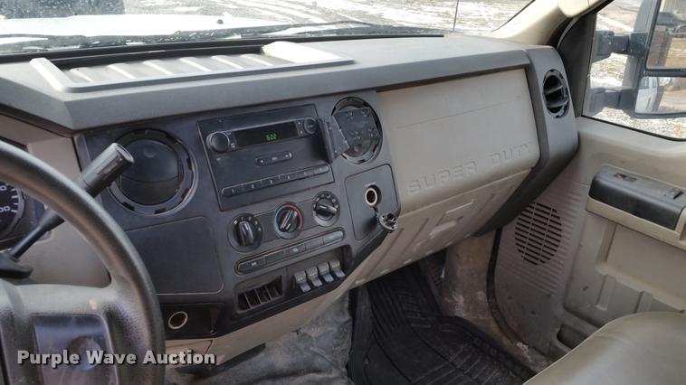 image for item DA5829 2008 Ford F450 Super Duty Crew Cab flatbed truck