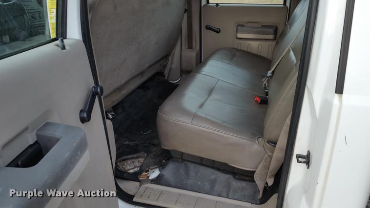 image for item DA5830 2008 Ford F550 Crew Cab dump truck