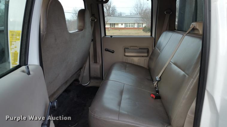 image for item DA5830 2008 Ford F550 Crew Cab dump truck