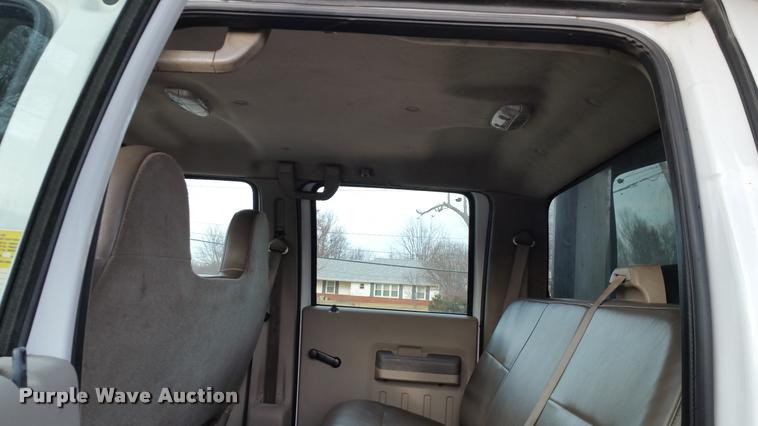 image for item DA5830 2008 Ford F550 Crew Cab dump truck