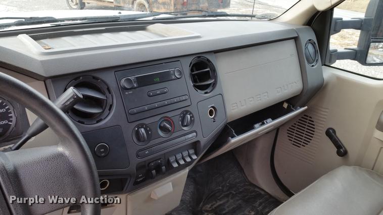 image for item DA5830 2008 Ford F550 Crew Cab dump truck